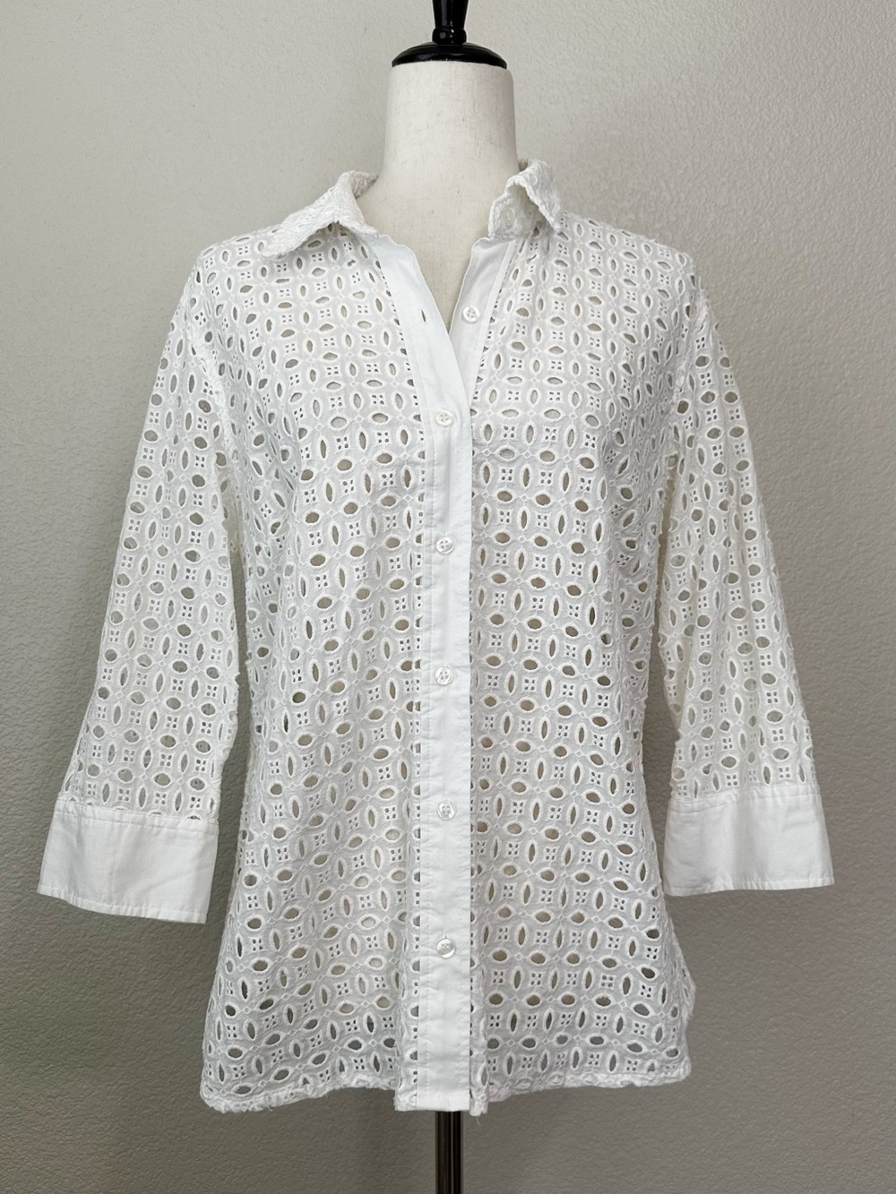Jones New York 100% Cotton White Eyelet 3/4 Sleeves Button Down Shirt, Sz Large